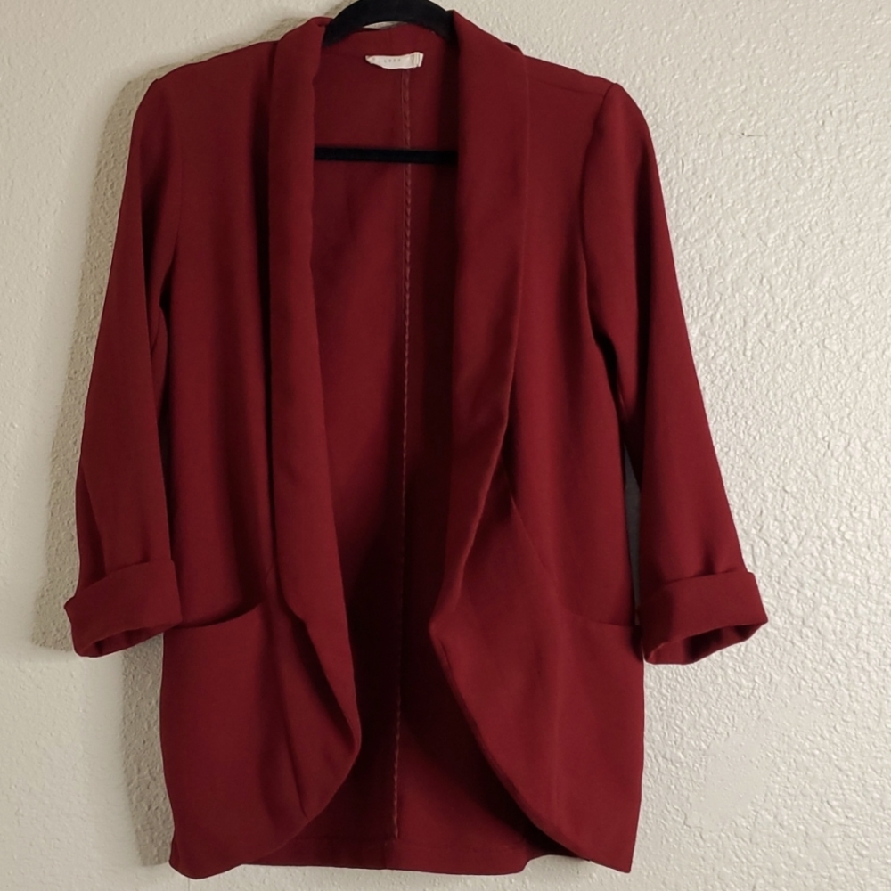 Lush maroon long blazer jacket
